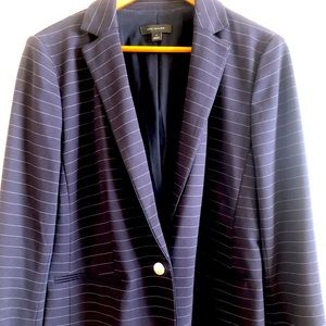 Navy Blue pinstripe Ann Taylor size 14 stretch blazer